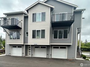13243 Ambaum Boulevard SW C, Burien WA 98146