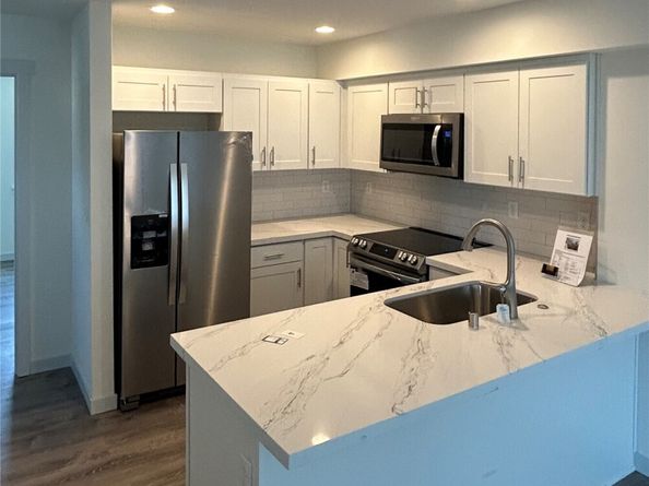 13243 Ambaum Boulevard SW C, Burien WA 98146