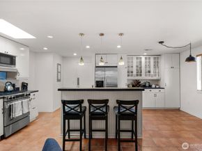 8851 48th Place W, Mukilteo WA 98275