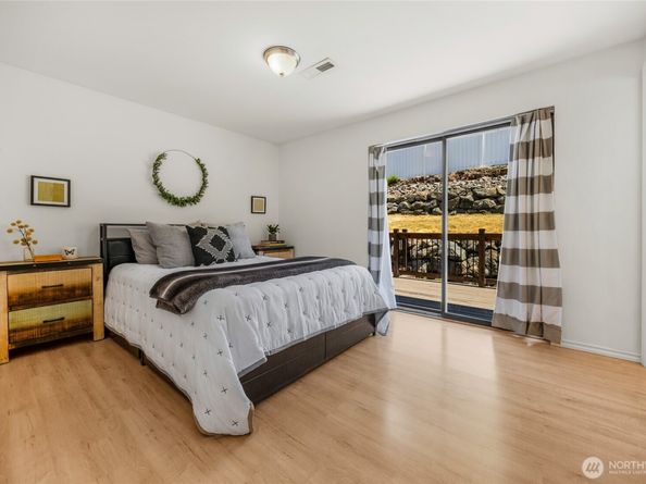 8851 48th Place W, Mukilteo WA 98275