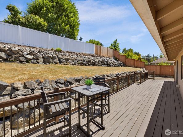 8851 48th Place W, Mukilteo WA 98275