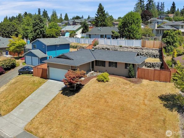 8851 48th Place W, Mukilteo WA 98275