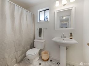 8851 48th Place W, Mukilteo WA 98275