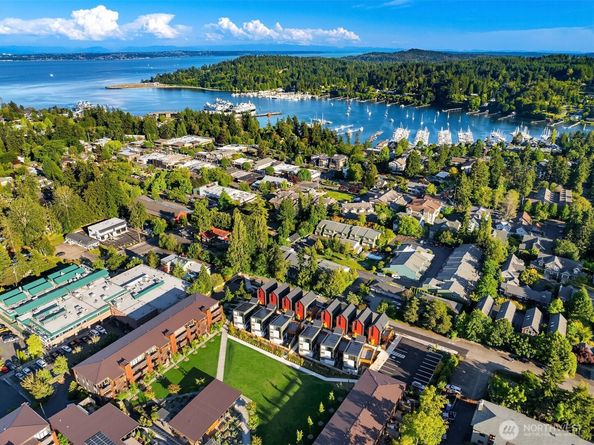 204 Shepard Way NW, Bainbridge Island WA 98110