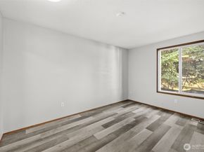 12126 5th Place W, Everett WA 98204