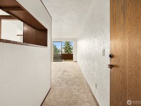 2100 N 106th Street 402, Seattle WA 98133
