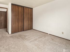 2100 N 106th Street 402, Seattle WA 98133