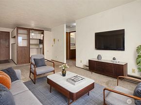2100 N 106th Street 402, Seattle WA 98133
