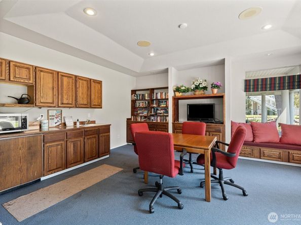 9210 Market Place E102, Lake Stevens WA 98258