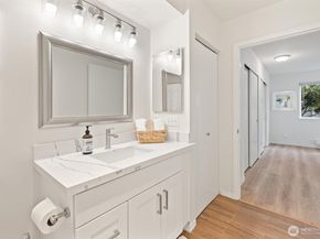 9210 Market Place E102, Lake Stevens WA 98258