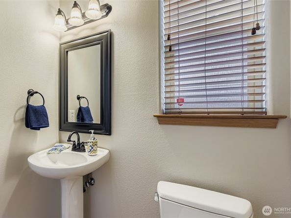 23132 87th Avenue W, Edmonds WA 98026