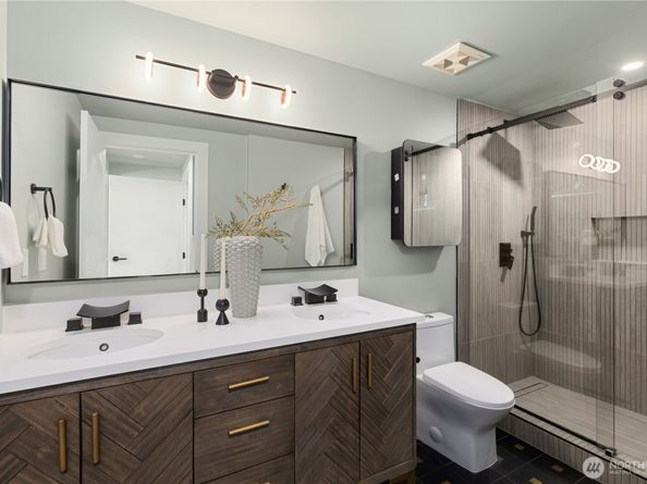 1420 Terry Avenue 2504, Seattle WA 98101