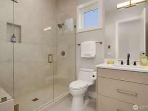 12831 NE 80TH Street, Kirkland WA 98033