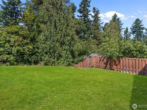 22901 98th Place S, Kent WA 98031