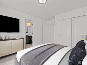 22901 98th Place S, Kent WA 98031