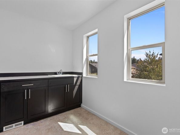 22901 98th Place S, Kent WA 98031