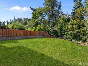 22901 98th Place S, Kent WA 98031