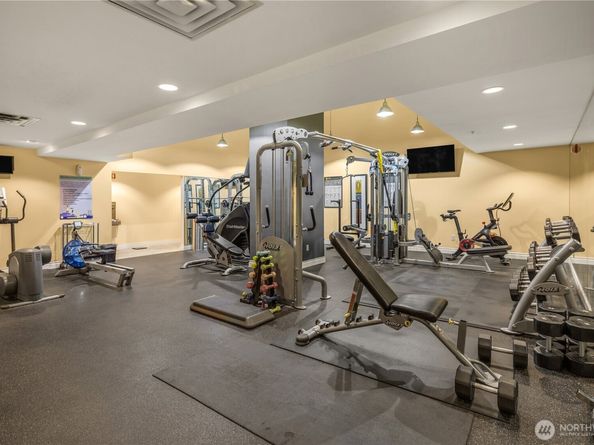 1420 Terry Avenue 2504, Seattle WA 98101