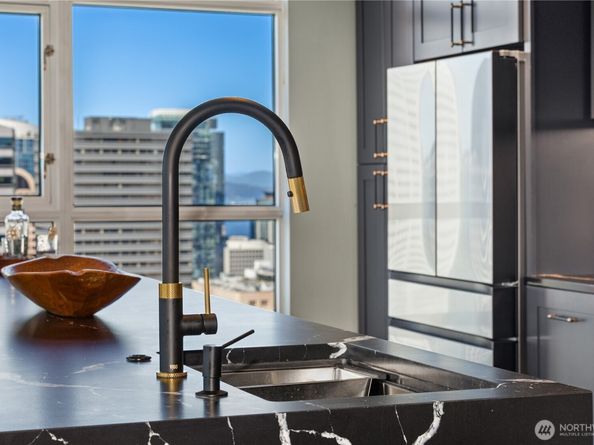 1420 Terry Avenue 2504, Seattle WA 98101