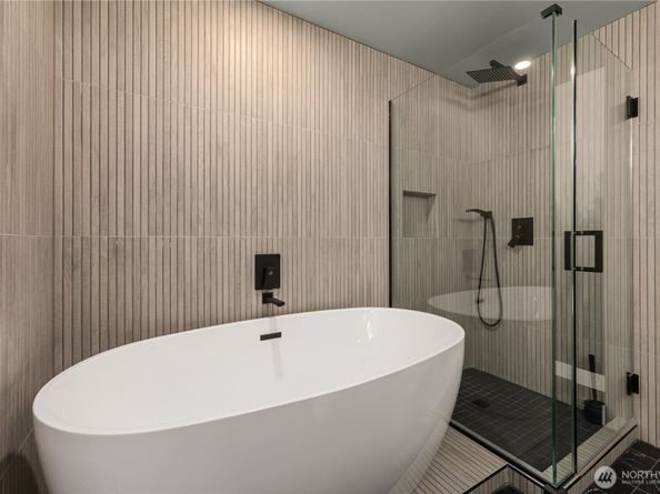 1420 Terry Avenue 2504, Seattle WA 98101