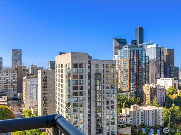 1420 Terry Avenue 2504, Seattle WA 98101