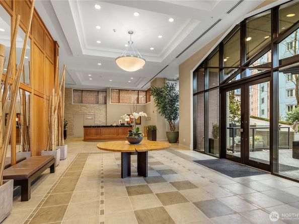 1420 Terry Avenue 2504, Seattle WA 98101