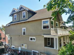 4738 17th Avenue NE, Seattle WA 98105