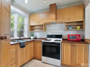 2109 S Horton Street, Seattle WA 98144