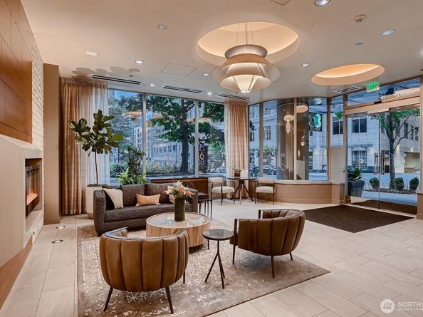 737 Olive Way 2905, Seattle WA 98101
