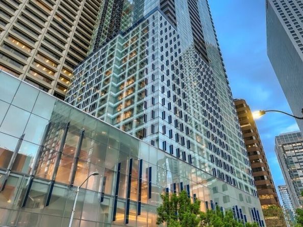 737 Olive Way 2905, Seattle WA 98101