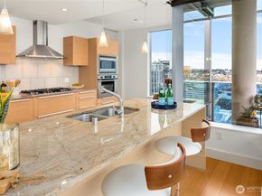 737 Olive Way 2905, Seattle WA 98101