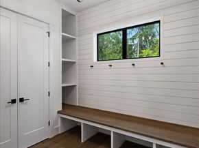 10924 SE 24th Place, Bellevue WA 98004