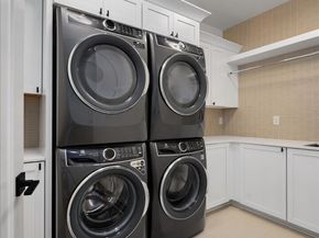 10924 SE 24th Place, Bellevue WA 98004