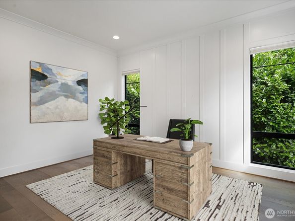 10924 SE 24th Place, Bellevue WA 98004