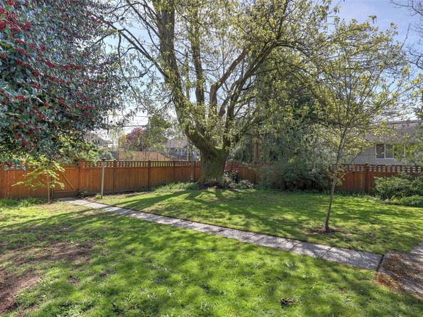 10735 Whitman Avenue N, Seattle WA 98133