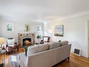 10735 Whitman Avenue N, Seattle WA 98133