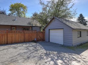10735 Whitman Avenue N, Seattle WA 98133