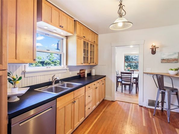 10735 Whitman Avenue N, Seattle WA 98133