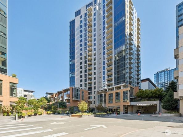 10650 NE 9th Place 1520, Bellevue WA 98004