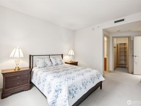10650 NE 9th Place 1520, Bellevue WA 98004