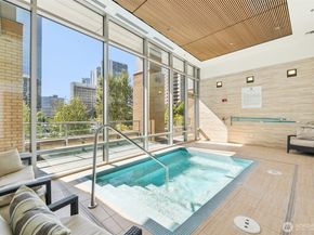 10650 NE 9th Place 1520, Bellevue WA 98004