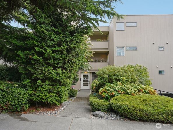 2134 Waverly Place N 303, Seattle WA 98109