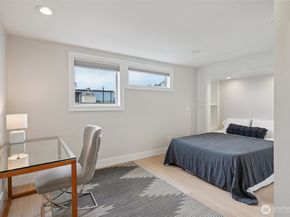 2134 Waverly Place N 303, Seattle WA 98109