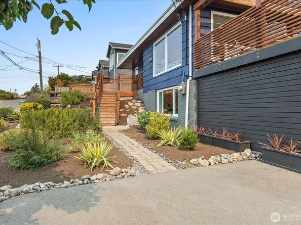 19528 26th Avenue NW, Shoreline WA 98177