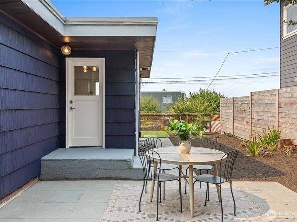 19528 26th Avenue NW, Shoreline WA 98177