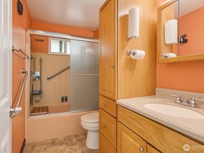1646 S 124th Street, Seattle WA 98168