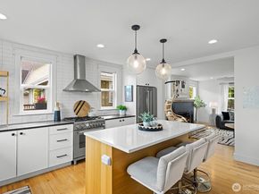 326 22nd Avenue E, Seattle WA 98112