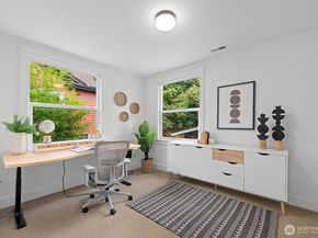 326 22nd Avenue E, Seattle WA 98112