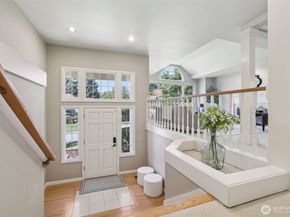 6222 139th Place SE, Bellevue WA 98006