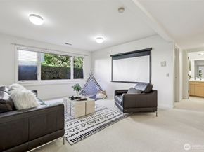 6222 139th Place SE, Bellevue WA 98006